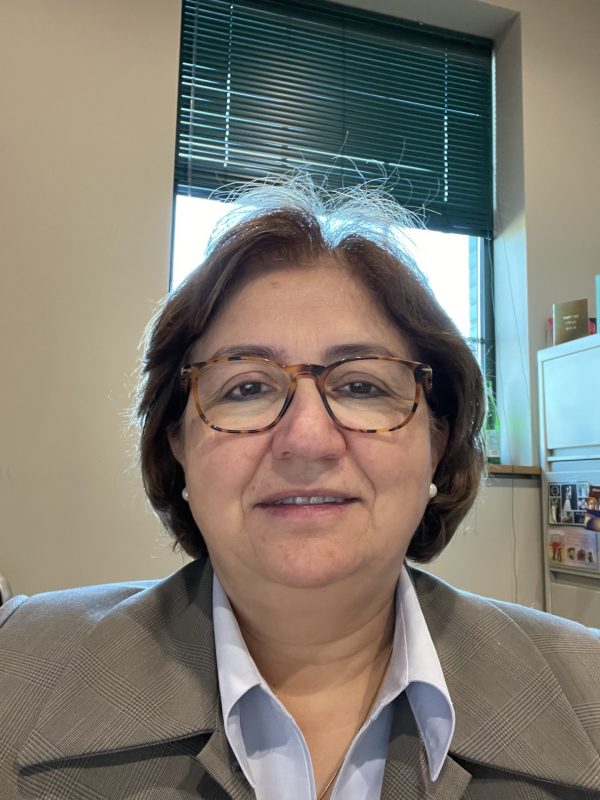 Fatma_Selampinar Headshot